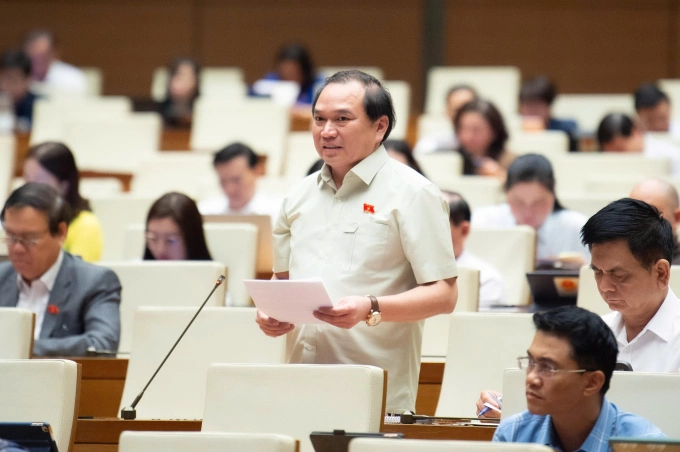 202510281525335112-z7164112360-6250-8851-1761642680