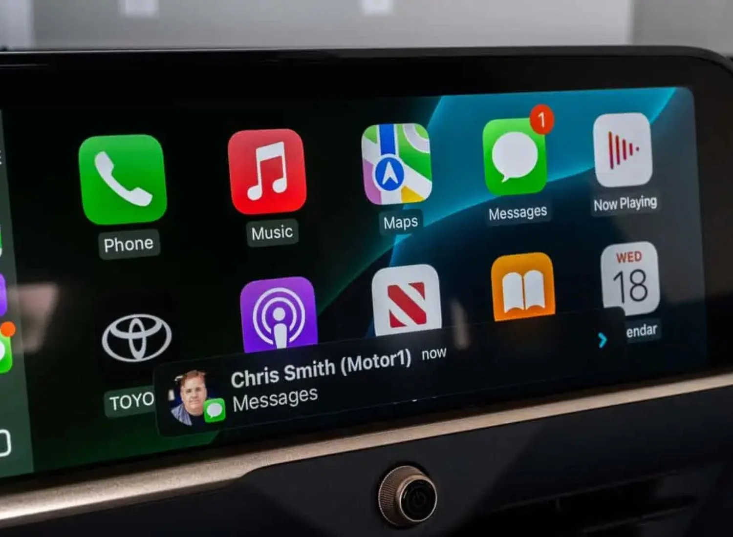 apple-carplay-ios-18-1