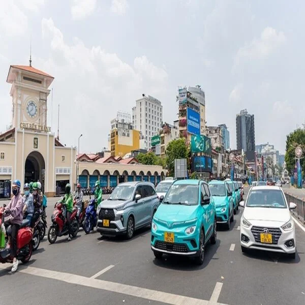 Từ 1/7/2026, toàn bộ taxi và ô tô kinh doanh đến 8 chỗ khi thay thế hoặc đầu tư mới phải dùng năng lượng xanh