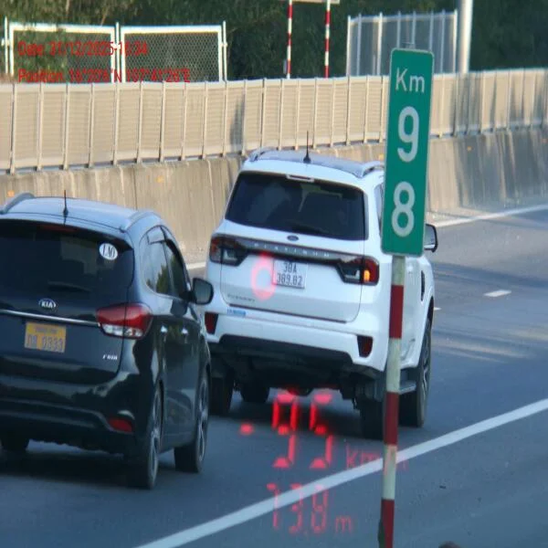 Người tham gia giao thông chú ý: Lỗi vi phạm bị xử phạt đến 22 triệu đồng theo Nghị định 168 đang được CSGT phạt nguội qua camera AI