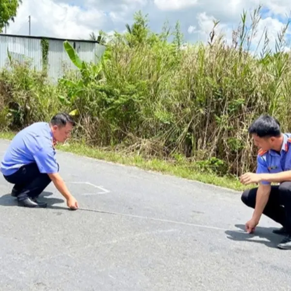 Chính thức khởi tố vụ nữ sinh 14 tuổi tử vong do tài xế xe tải vượt ẩu, lấn làn gây tai nạn.