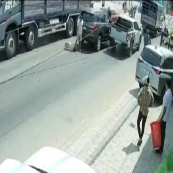 Bắt khẩn cấp tài xế đánh người tử vong sau va chạm giao thông