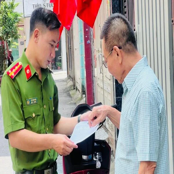 Đã bán xe nhưng chưa sang tên, người bán (chủ cũ) có thể bị phạt lên đến 12 triệu đồng