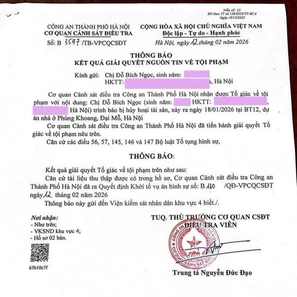 Khởi tố vụ án đập gương, cào xước xe Mercedes đỗ trước nhà dân ở Hà Nội