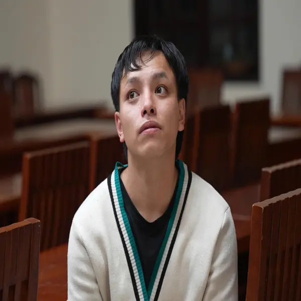 Trần Văn Quốc, 26 tuổi, lái ôtô tông vào đám đông tại cây xăng Đà Lạt sau mâu thuẫn