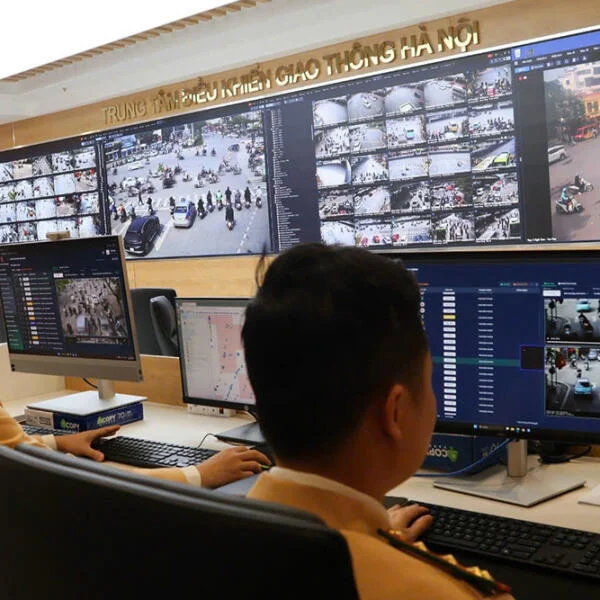 Những ‘mắt thần’ xuyên Tết giữ bình yên giao thông Thủ đô