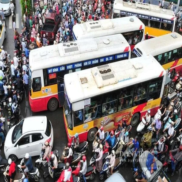 Công an Hà Nội sẽ bố trí cán bộ hóa trang, mặc thường phục để ghi hình các hành vi vi phạm giao thông