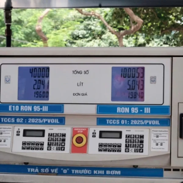 Bộ Công Thương: Xăng E10 tương thích 90% xe, dự kiến bán toàn quốc từ 30/4