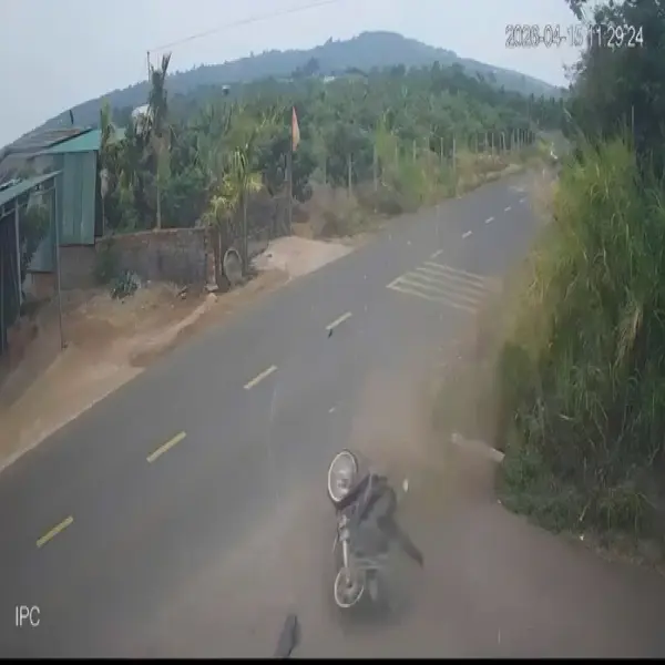 Công an tỉnh Đắk Lắk thông tin về vụ tai nạn giao thông khiến một nam sinh tử vong