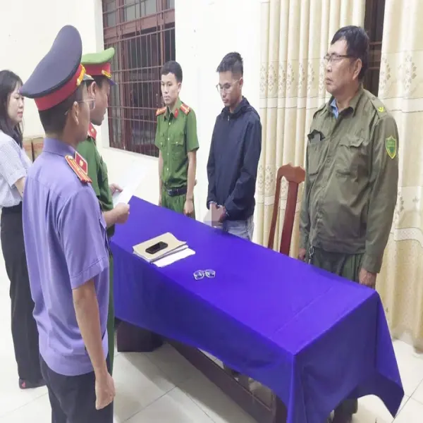 Khởi tố, bắt tạm giam tài xế trong vụ cháy ô tô ở cây xăng làm 2 người thiệt mạng