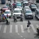 Ôtô dừng chờ quá vạch bị phạt 18-20 triệu đồng như vượt đèn đỏ
